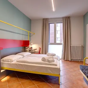 Meininger Garibaldi Hostel Μιλάνο